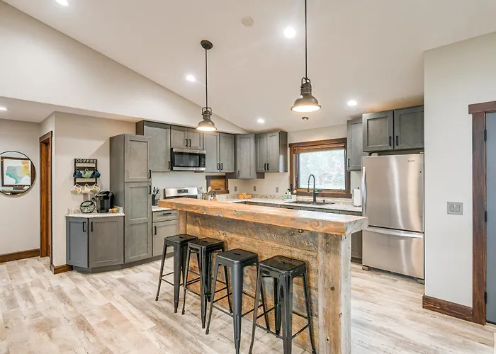 Getaway Near Hiking, Skiing & Lakes! Pinedale
